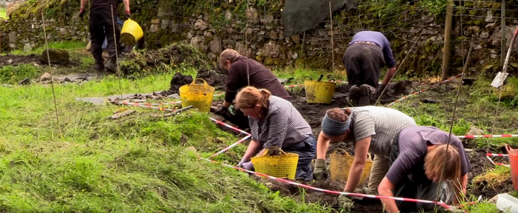 Cells and Souvenirs: What Can Archaeology Reveal About the Saints of Scotland?