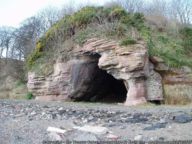 The Wemyss Caves, Dovecot Cave cc-by-sa/2.0 – © Kevin Rae – geograph.org.uk/p/125507