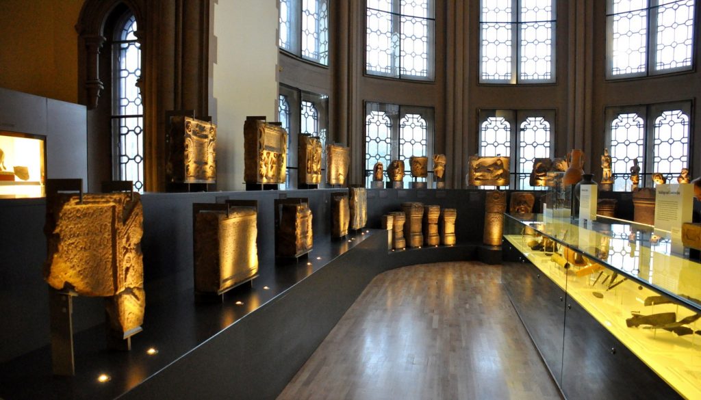 The Antonine Wall, Rome’s final frontier, the Hunterian Museum (Image Credit: Osama Shukir Muhammed Amin FRCP(Glasg) via Wikimedia Commons at https://bit.ly/3bIVvmq, CC BY-SA 4.0)