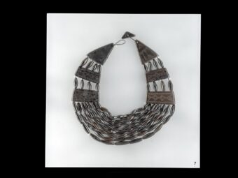 Necklace of jet, with ninety-nine fusiform beads, four spacer plates, two end plates and a toggle