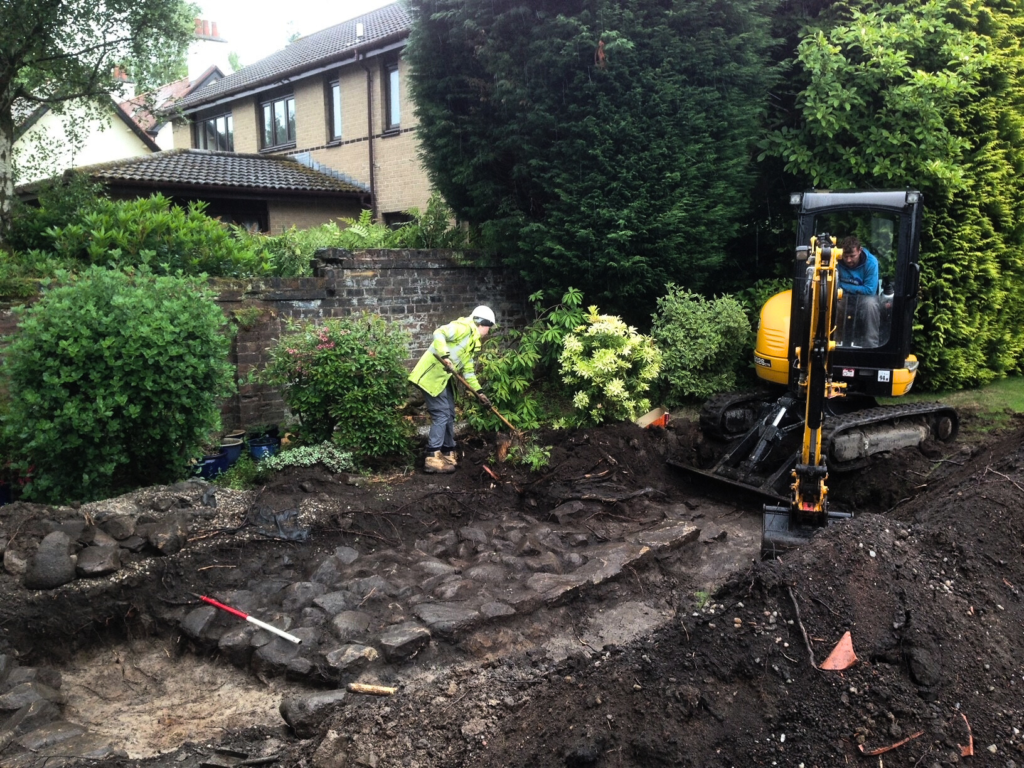 GUARD Watching Brief Archaeologist at work (© GUARD Archaeology Ltd)