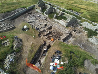  Aerial view of the Skaill excavation with the medieval square building in the centre