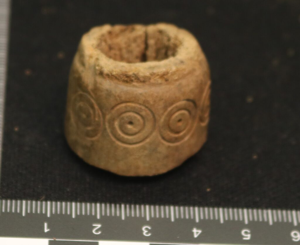 deorated bead for MH