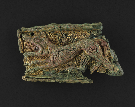 Bronze mount decorated with a wolf