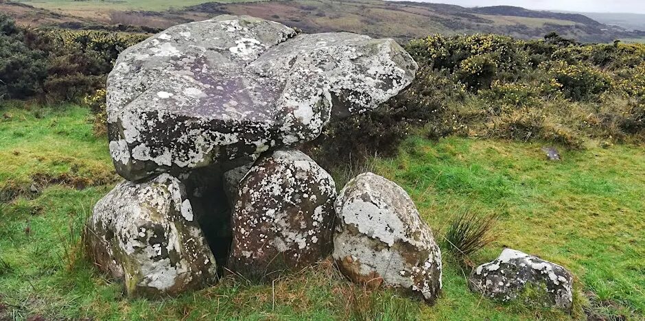Photo of a large piles of stones (a cairn)